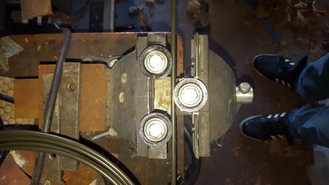 Bench Vise Brake Line Roller [3/16", 1/4", 6mm] 