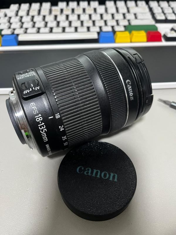 Canon EFS18-135 Lens Bottom Cover