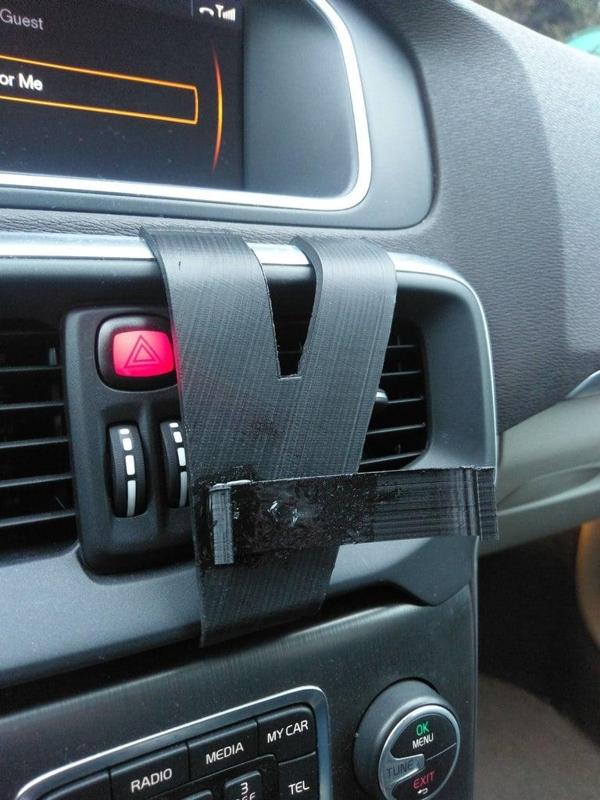 Volvo V40 (2012-) phone holder
