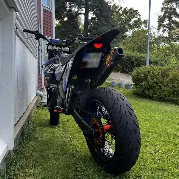 LICENCE PLATE HOLDER KTM EXC/F 2008 - 11 & HUSABERG 2011 - 12