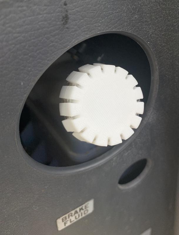 Brake Fluid Cap for Toyota Hiace (Improved)