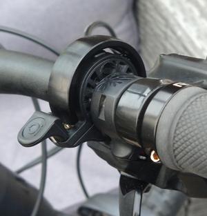 Knog Oi bike bell - large to small handlebar adaptor