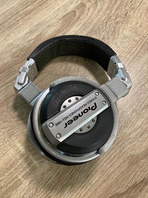 Pioneer HDJ-1000 Hinges