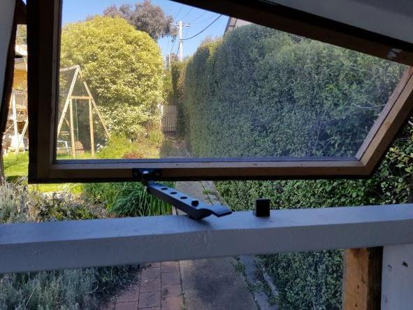 Window Latch (Casement Stay)