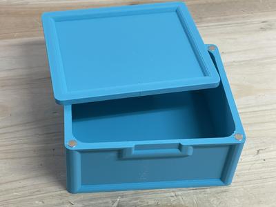 Chest / Box with magnetic lid 100 x 120 mm