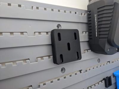 Giantz to Skadis Pegboard Adaptor