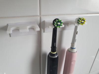 Toothbrush holder