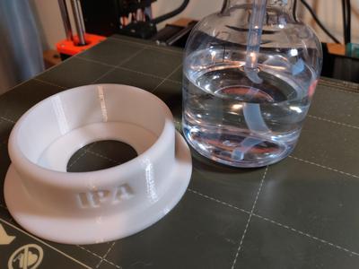 Squirt bottle base