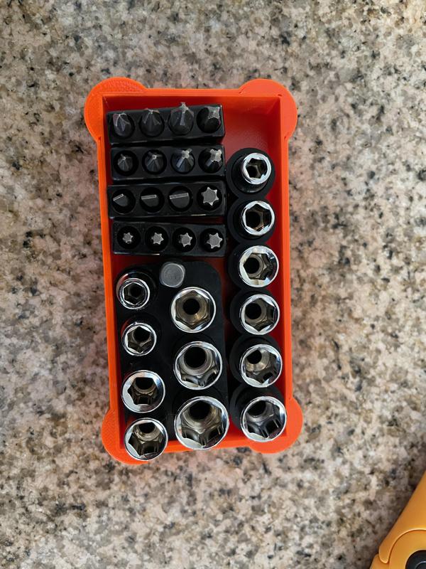 Amazon Basics Ratcheting Screwdriver Bits Tray