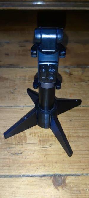 Huawei AF15 selfie stick holder.
