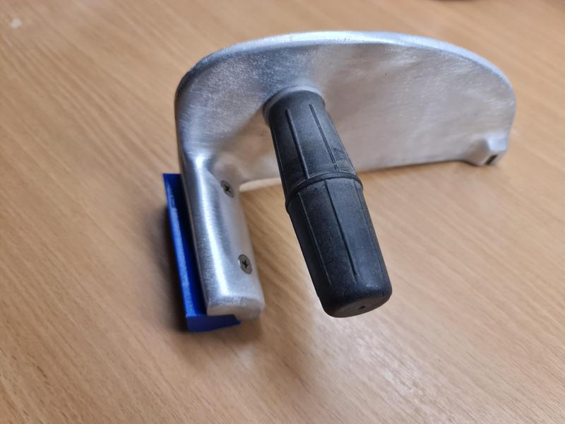 Gleitstück für Schneidschutz einer alten Aufschnittmaschine Bizerba VS5