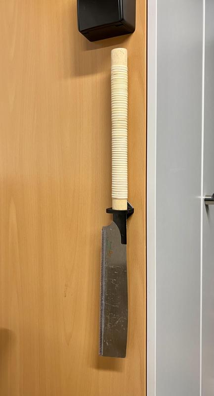 Mount for Japanese saw