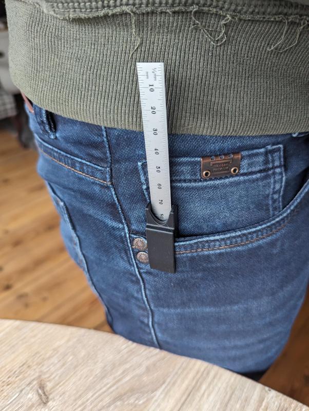 Pocket sheath for ruler