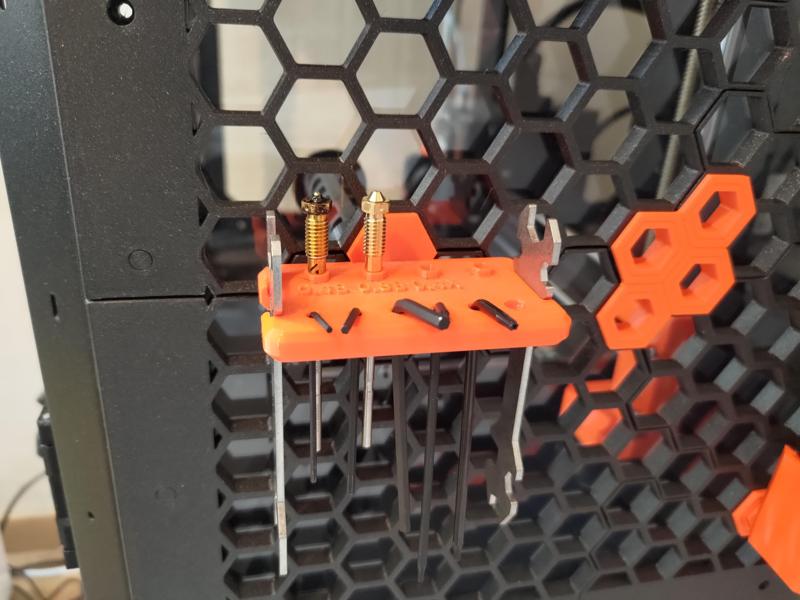 HSW Nextruder Nozzle Holder (No Text Remix)