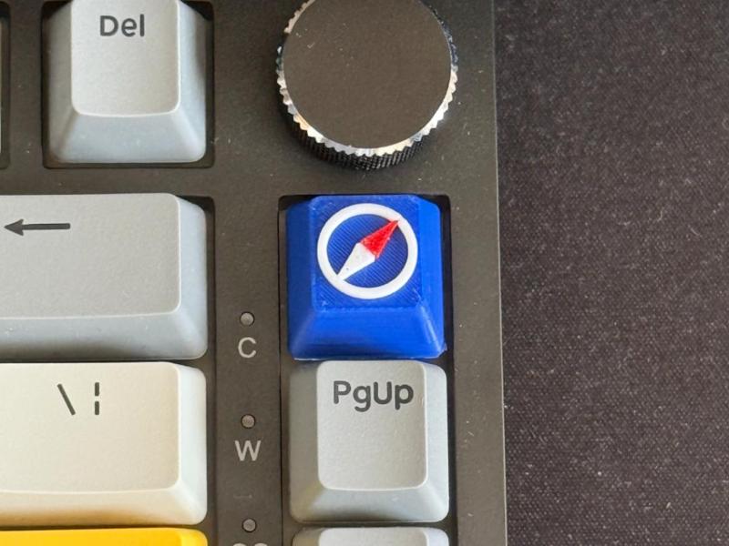 Universal internet browser/safari keycap