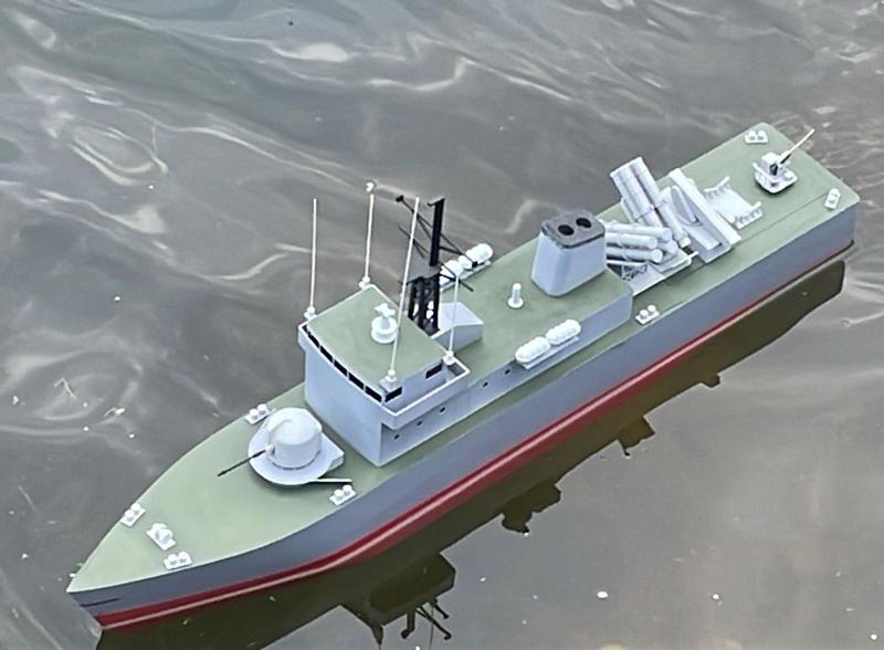 RC Boat: Small Destroyer Remote Control Model