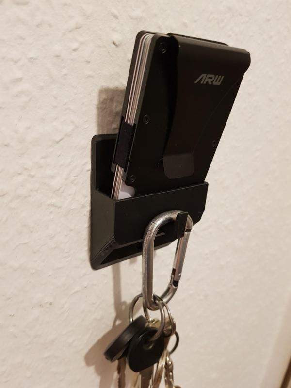 Slim wallet and key holder wall mount thingie