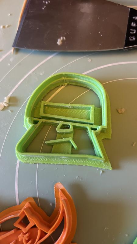 Janusz Sram - foremka do ciastek - Kapitan Bomba