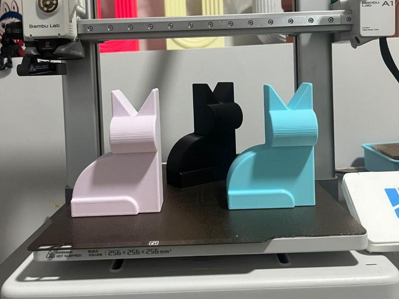Minimalistic Cat Decoration