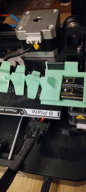 Remix Ender 3 V3 SE upper gantry cable guide with cable spline