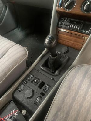 W124 Center console upgrade/repair