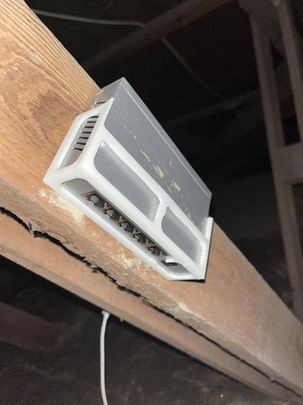 Zyxel GS105B wallmount