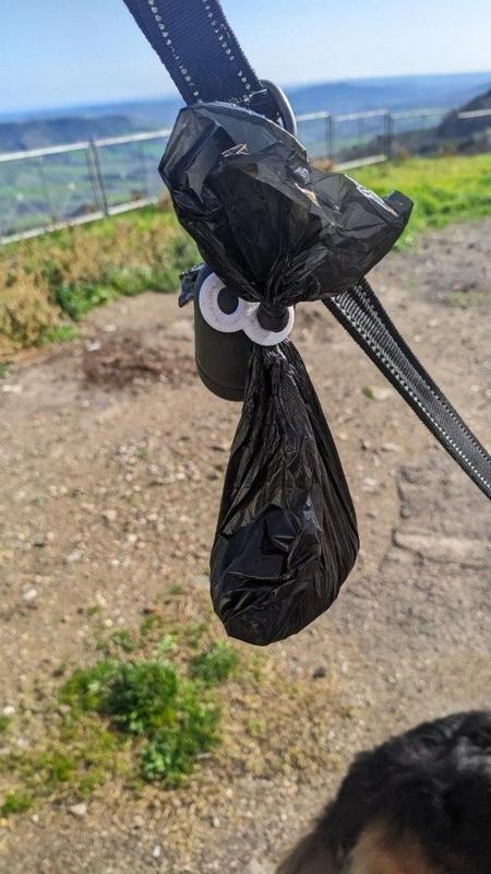 Simple Dog Poop Holder