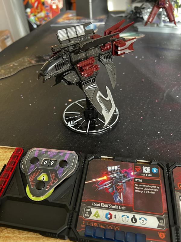 Snap Ships - Locust KLAW Stealth Craft - Mount