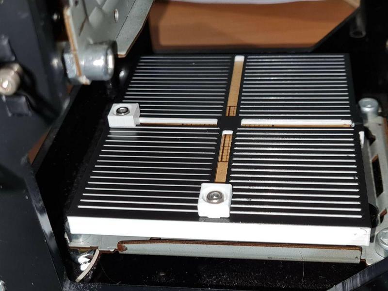 NEJE laser bed with lines and adjustments