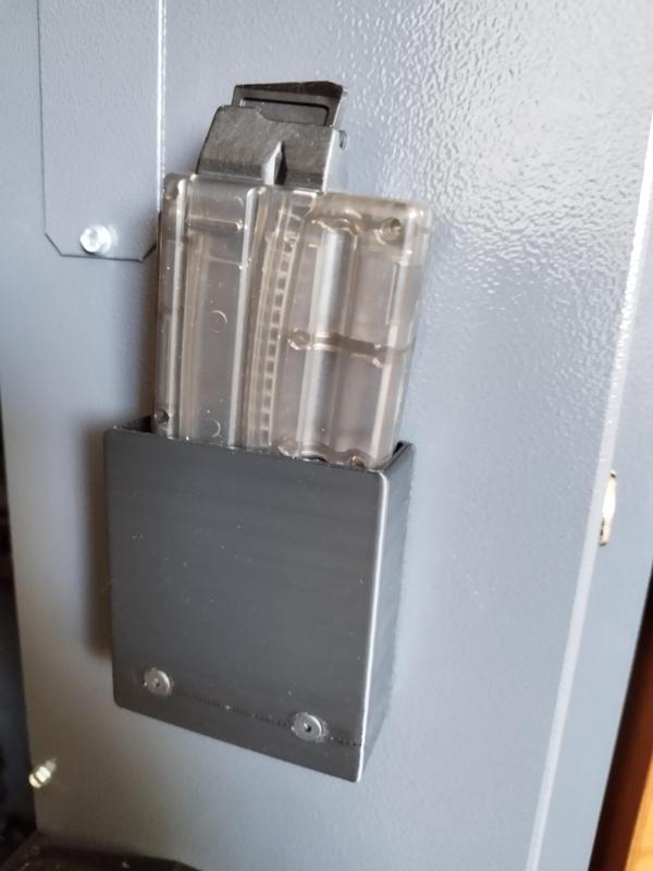 Uchywt na magazynek do CMMG .22lr - 10 nabojowy