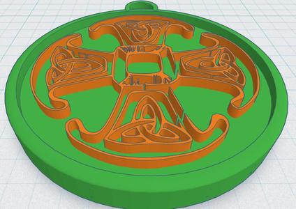 Celtic Round Cross 22