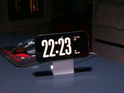 Apple_MagSafe_holder