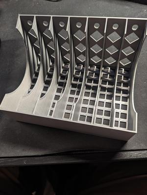 Dust resistant sanding disk holder