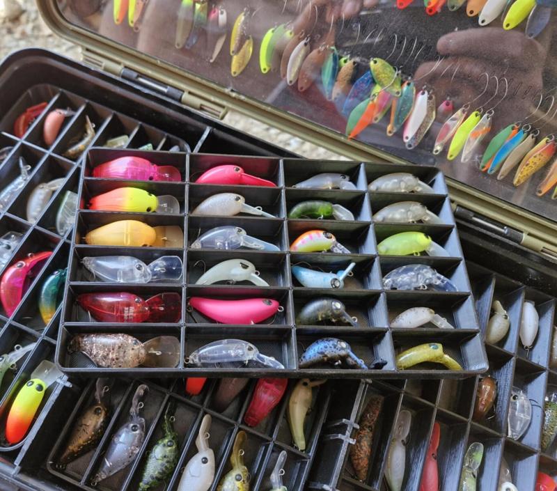 Meiho 7070 fishing lure box compartment