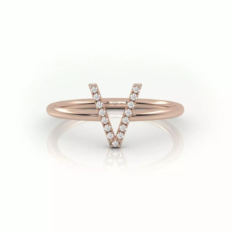 Initial V ring size 54 with professional renderings