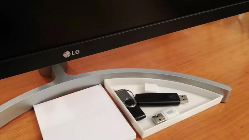 LG 29WK600 monitor stand tray