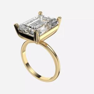 Emerald diamond Ring