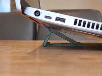 Foldable Laptop Riser