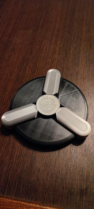 Etau de nettoyage a monnaie