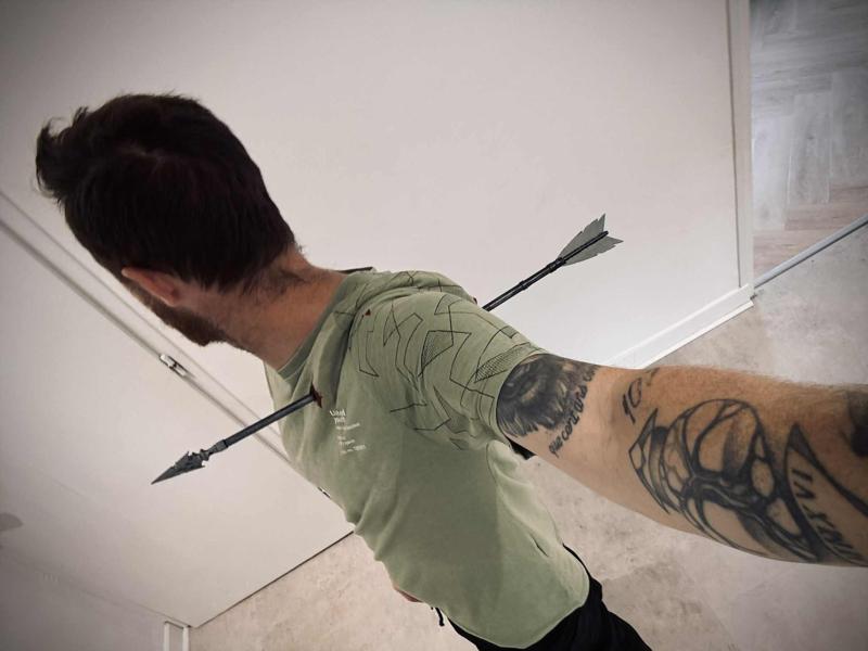 Piercing arrow