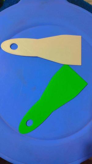 Spatula for pool tables