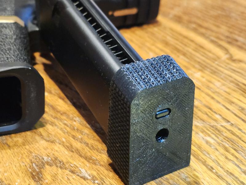 Airsoft EMG G19 Magazine to G17 Frame Gap Filler Knurled