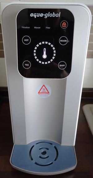 LID ADAPTER FOR AN AQUA GLOBAL PURE NINO MINI TOUCH MACHINE
