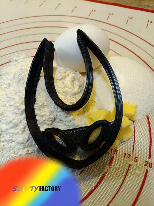 Hornet Silk Song Cookie Cutter