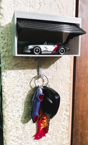 1:64 Die Cast Car Display case key holder