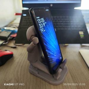 Playmo mobile stand