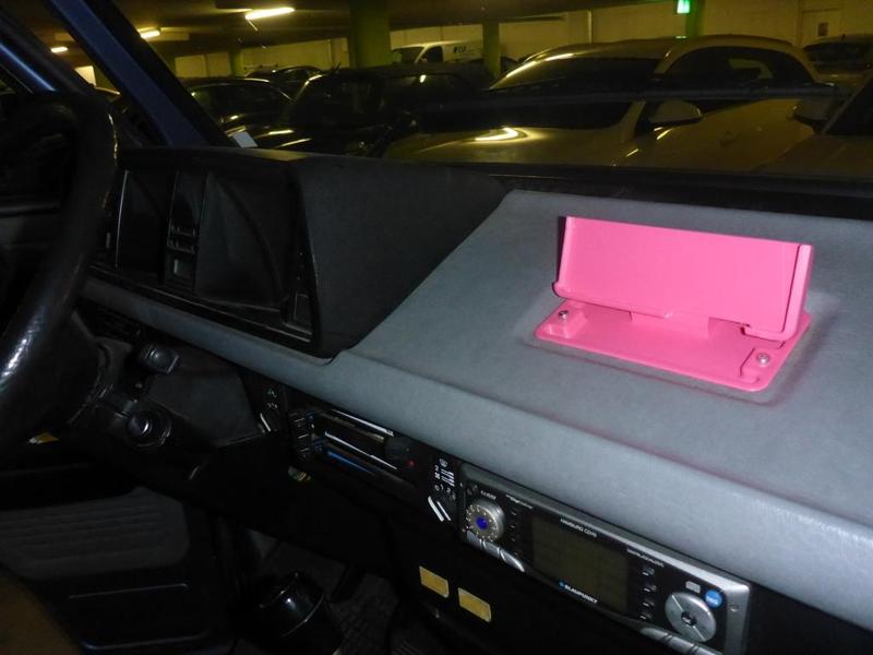 VW T3/Vanagon Phone Stand