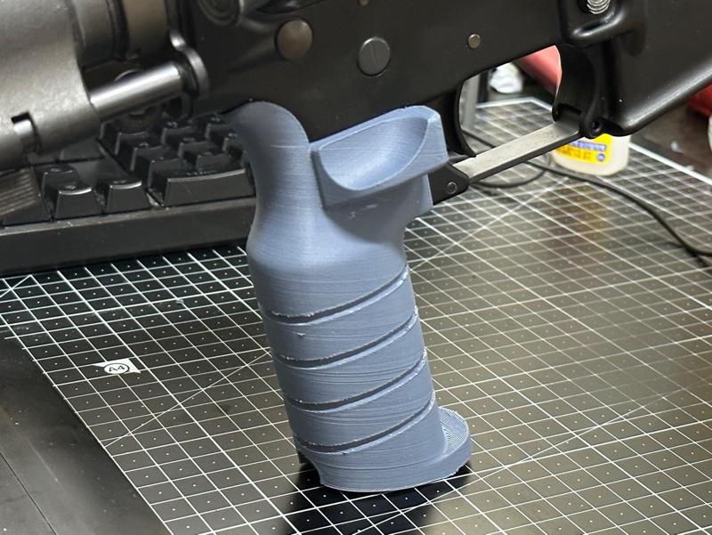 AR-15 (GBB) 0 DEGREE MARKSMAN STRAIGHT PISTOL GRIP with Thumbrest