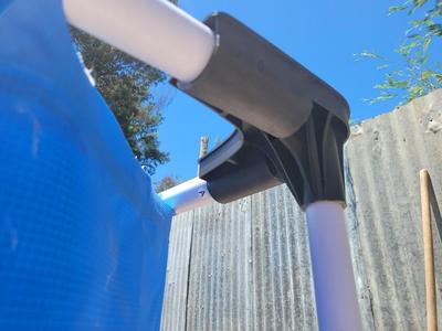 Replacement corner connector for swimming pool