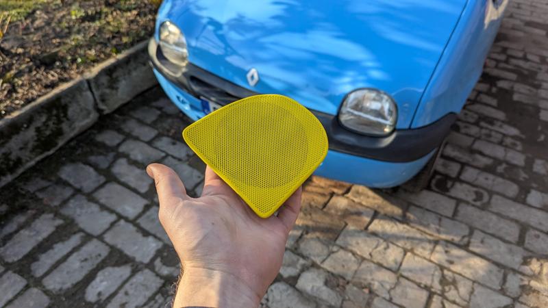 Renault Twingo speaker cover -